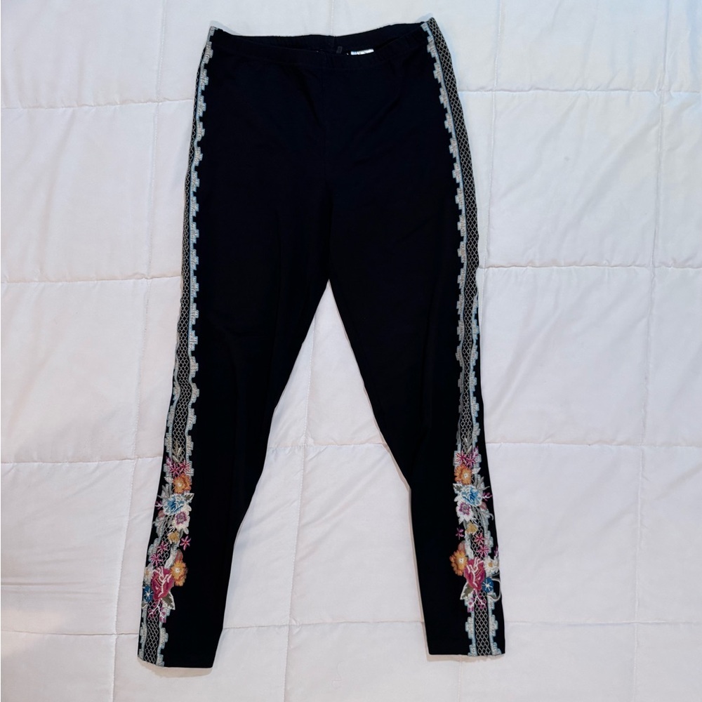 Paparazzi Black Floral Leggings